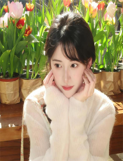 十八岁观看免费完整版高清_女教师和男人_免费观看已满18岁电视剧免费