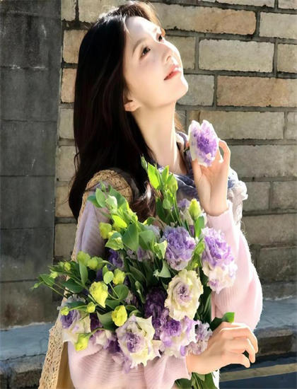 黄色电影在线观看_王的女人全集高清版_老师铅笔芯刻出消防员救援坠楼瞬间